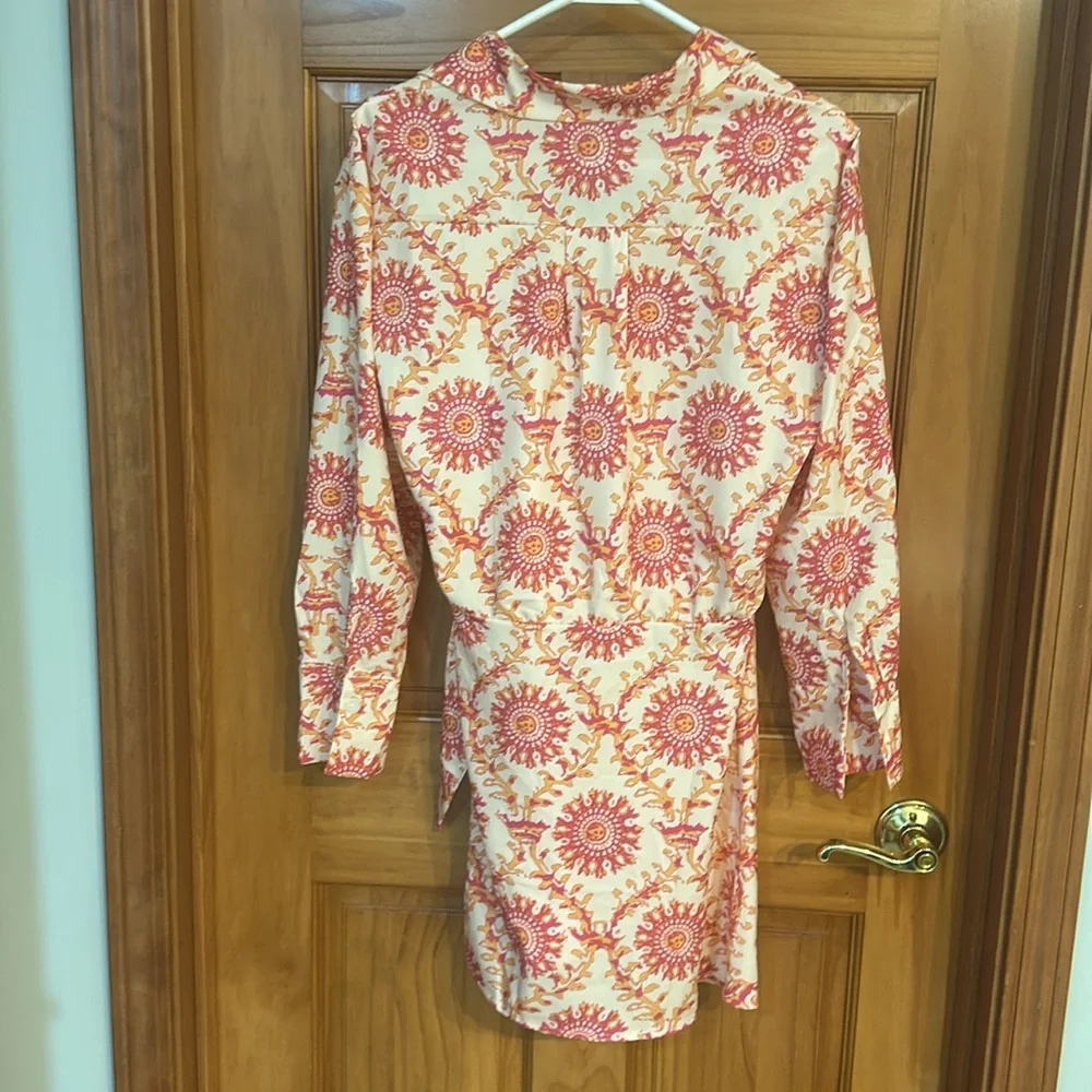 Shein soft butter yellow with orange and hot pink designs wrap dress. Size large - Picture 2 of 5